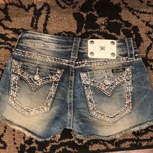 Miss me signature shorts